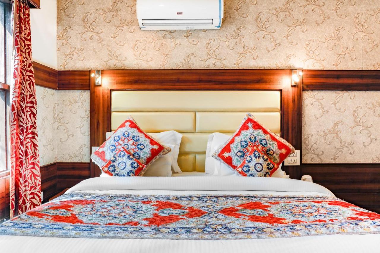 Pahalgam Retreat Hotel Exterior foto