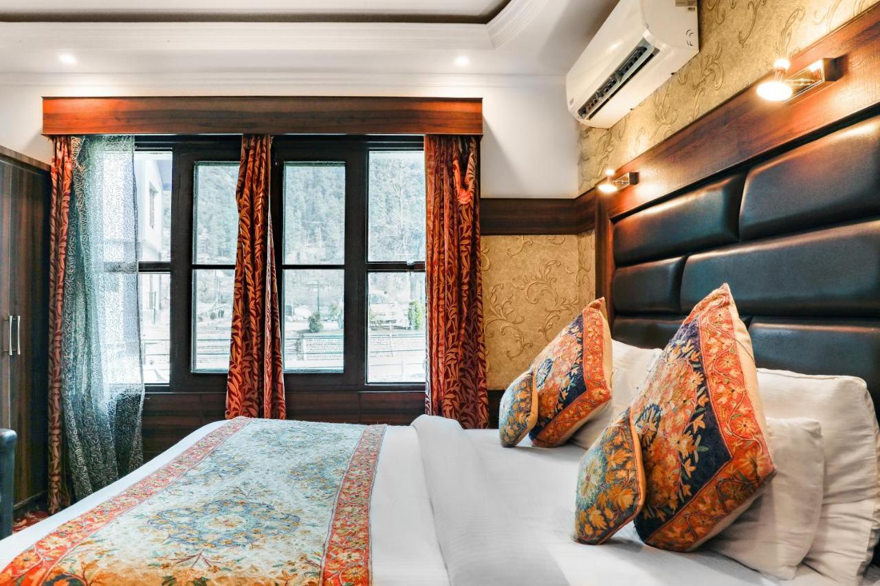 Pahalgam Retreat Hotel Exterior foto